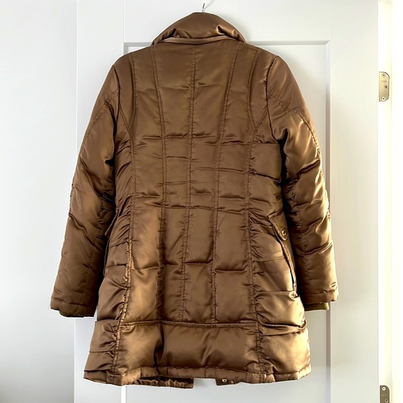 GUESS woman coat. Colour: Gold. Size XS. - Picture 5 of 5